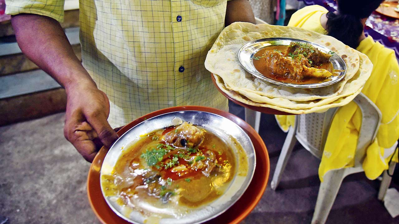 Surti Bara Handi in Bohri Mohalla serves nihari with mughlai rotis
