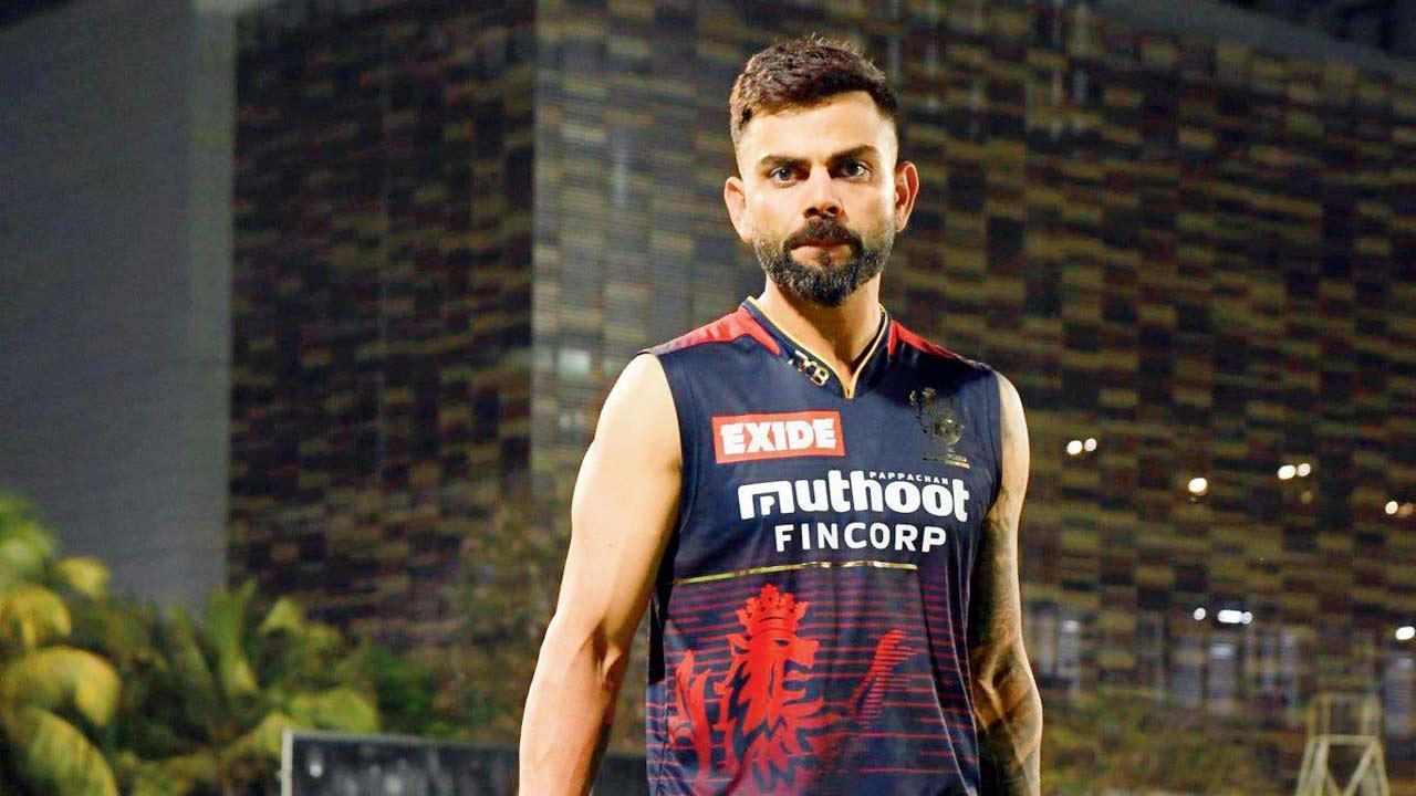 Dinesh Karthik is man of the IPL, says Virat Kohli