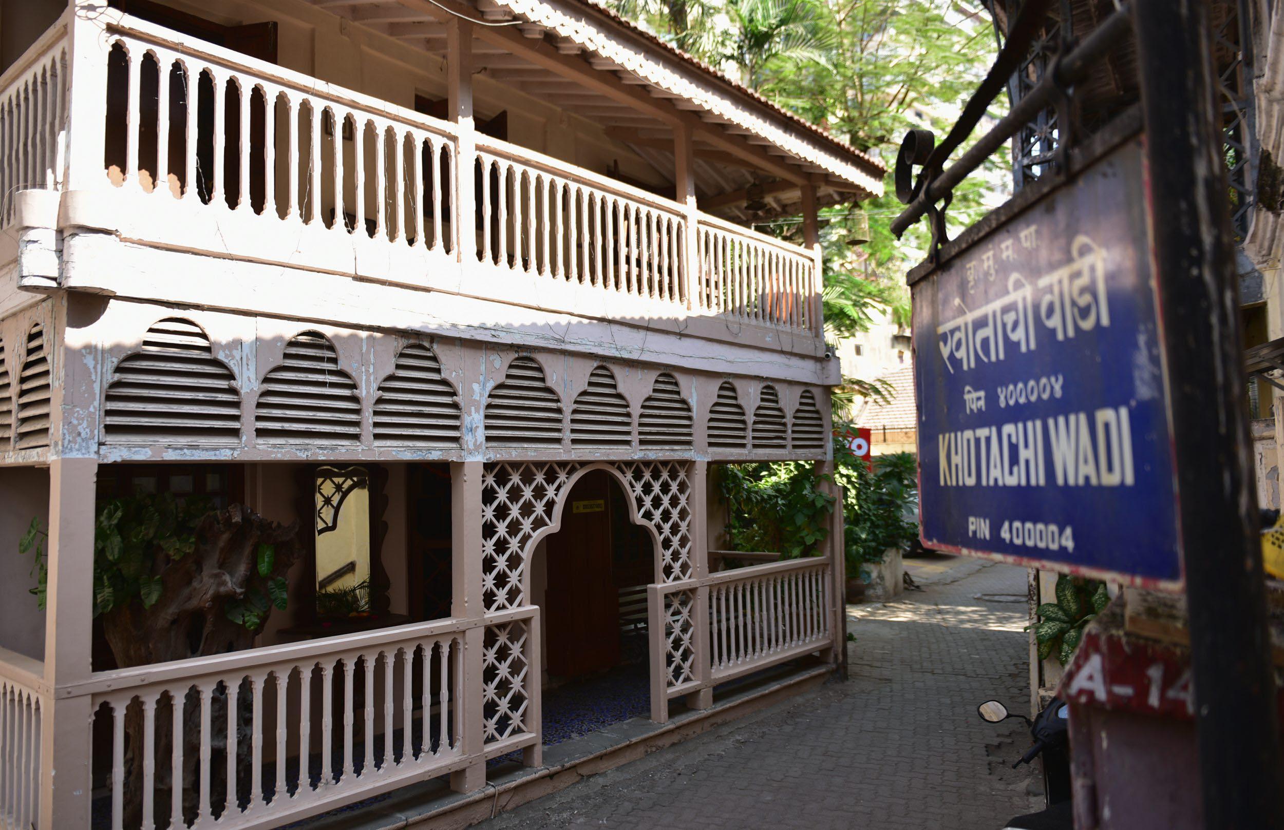 KhotachiwadiKhotachiwadi is a heritage locality adorned by a series of Portuguese-style houses located across the narrow lanes of Girgaum. Away from the city’s buzz, Khotachiwadi is a beautiful escape! In 1850s, Dadoba Waman Khot, who owned land in Girguam, sold plots of land to local East Indian families. He helped develop a settlement for immigrants, migrants and local fishermen. The term Khotachiwadi, translates to ‘the garden of Khot’.How to reach: The Charni Road station is the nearest to Khotachiwadi Road.
