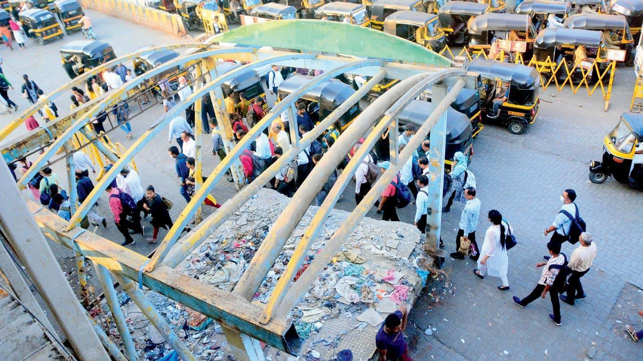 Bandra Skywalk: BMC disposes, MMRDA proposes