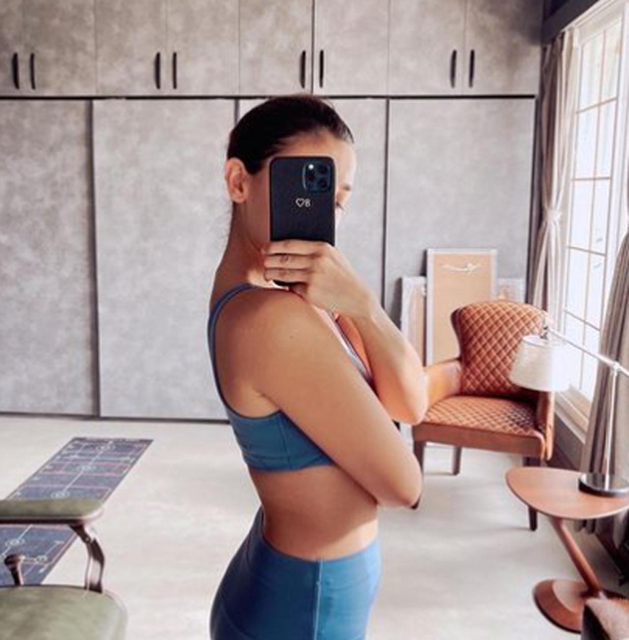There was another stunning picture she shared with fans. She took the 40 days challenge to stay fit and this was her 20th day. She even got a comment or rather approval of another fitness freak Katrina Kaif. 