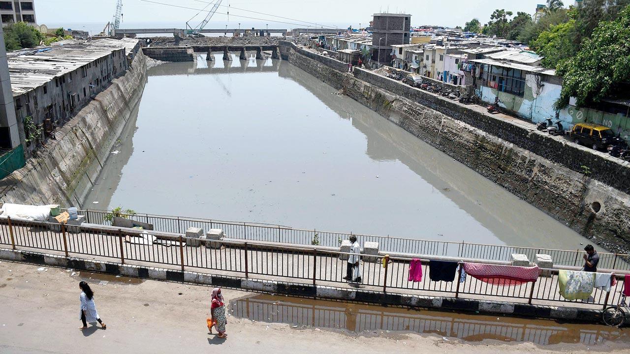 BMC goes around central body for Mahul pump house