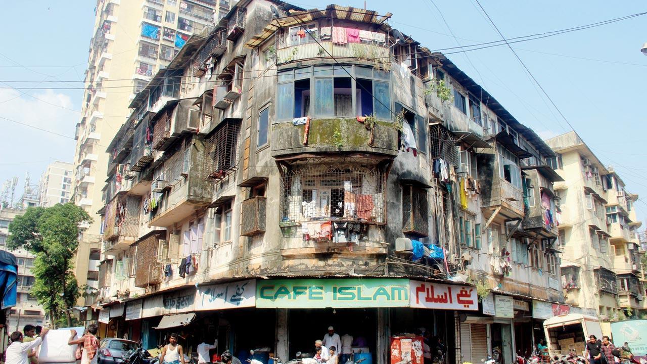 BMC lists 337 buildings across Mumbai as dangerous