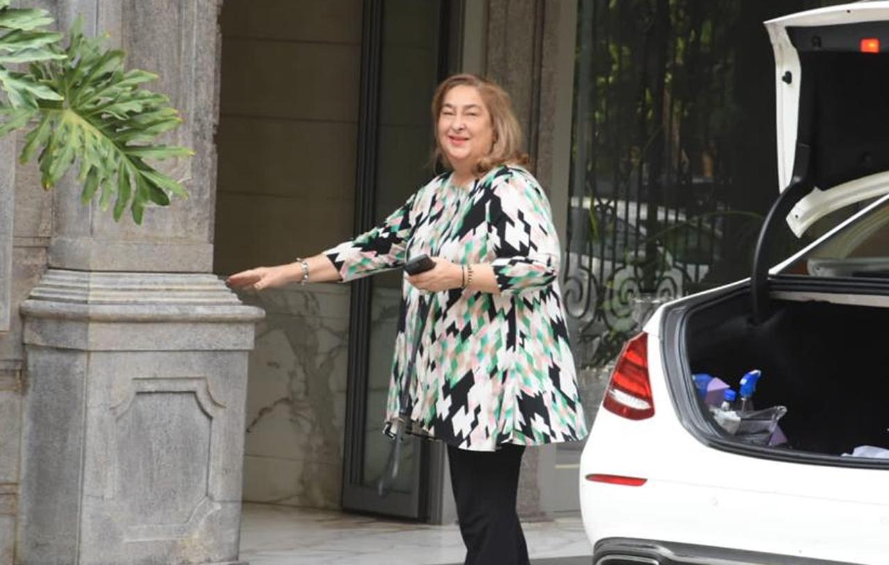 It was former actress Babita Kapoor`s 75th birthday and the Kapoors came together under one roof for a stylish lunch. The first one to be spotted was Reema Jain. She smiled for the photographers. It was former actress Babita Kapoor`s 75th birthday and the Kapoors came together under one roof for a stylish lunch. The first one to be spotted was Reema Jain. She smiled for the photographers.