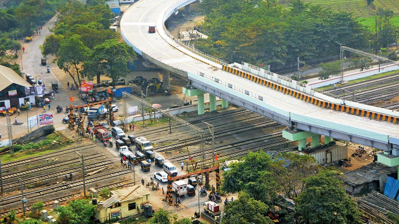 CR and WR shut down over 240 level crossing gates in a year