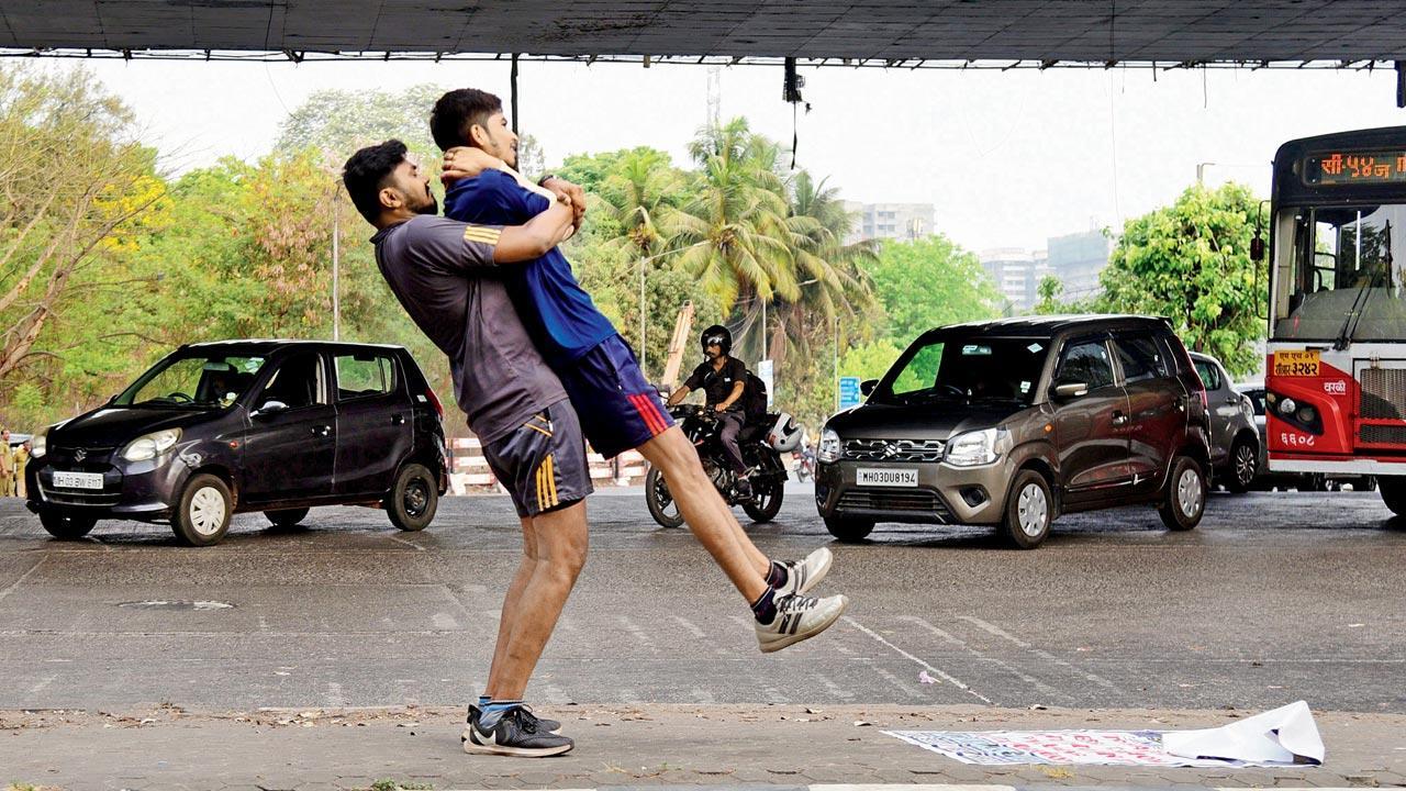 Mumbai Diary: Thursday Dossier