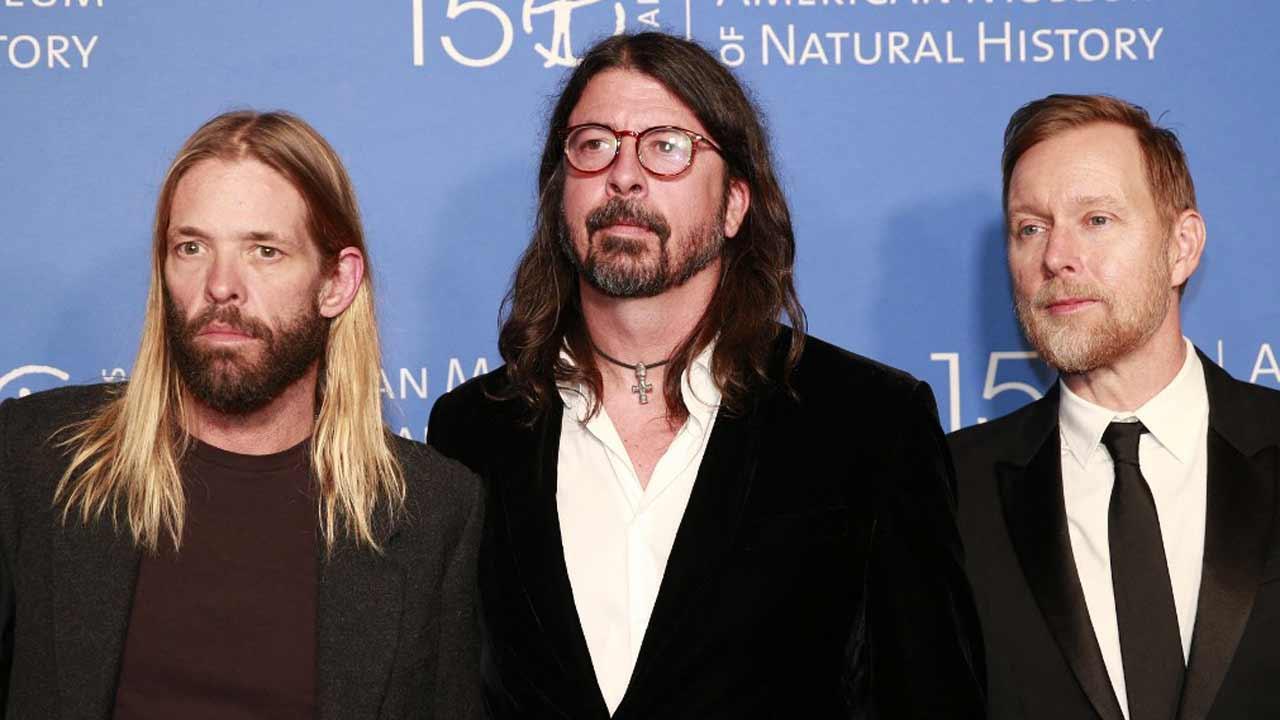 Foo Fighters win 3 Grammy Awards one week after Taylor Hawkins' death