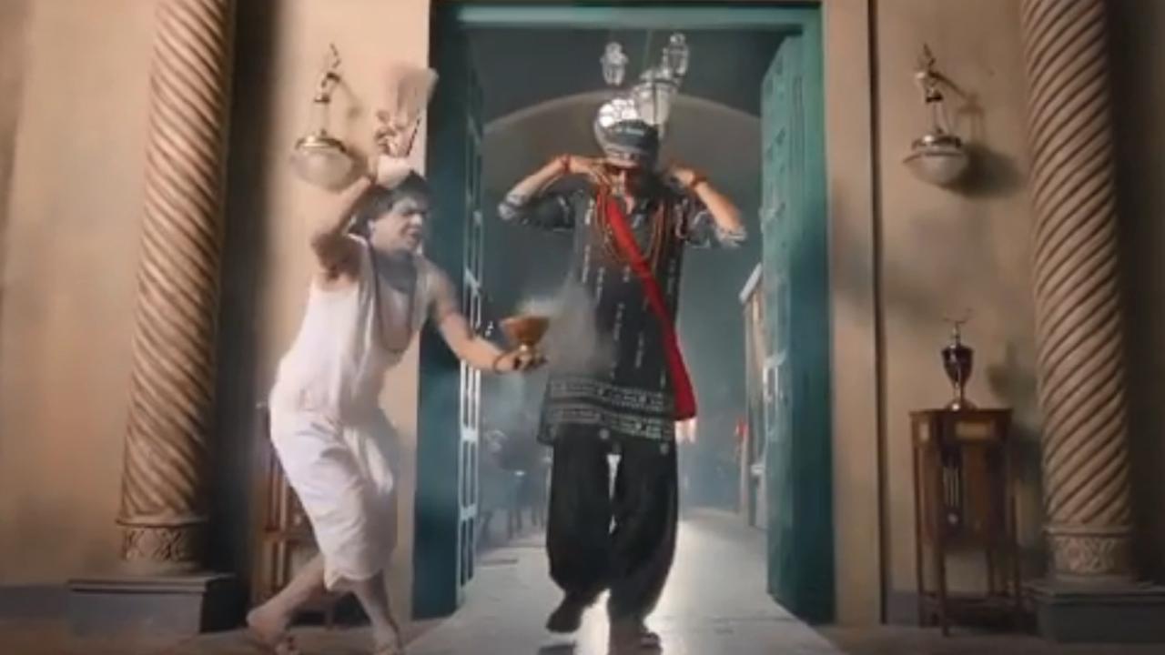 Bhool Bhulaiayaa 2 Teaser: It's Kartik Aaryan's turn to now drive away the ghost