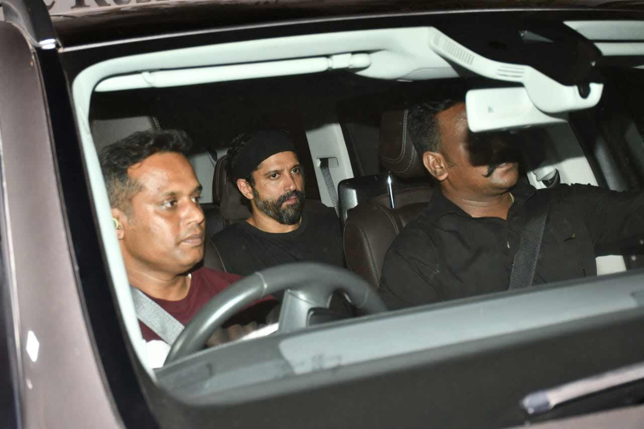 Farhan Akhtar, who is currently busy with Bhool Bhulaiyaa 2, Jug Jugg Jeeyo, Tiger 3, Liger, Pathan and others, was also a part of the bash.