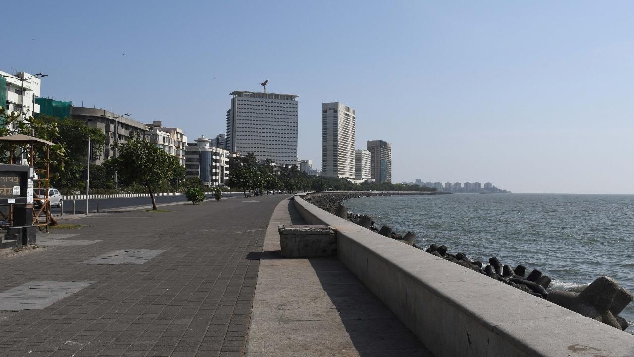 2021: Marine Drive, a tourist and leisure seeker’s delight, where one never worries about being in close proximity to absolute strangers, had not a soul in sight in this picture from April 20, last year. Pic/Ashish Raje