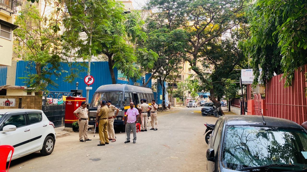 the police personnel deployed at the spot brought the situation under control and dissuaded the party workers from indulging in anything that would create a law and order problem
