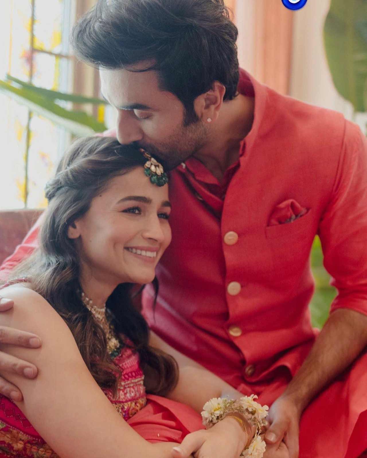 Minutes before appearing in front of the media, Alia Bhatt shared her official wedding pictures on her Instagram handle.