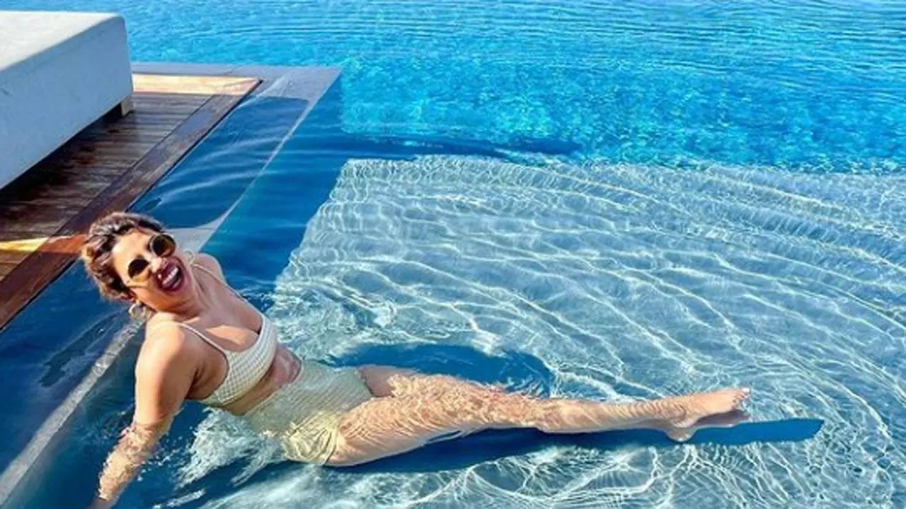 Priyanka Chopra enjoys her time in a swimming pool, shares sizzling pictures in swimsuit