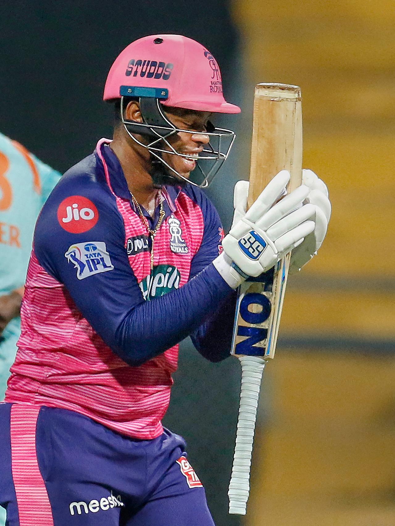 Rajasthan Royals batsman Shimron Hetmyer was the saving grace for RR with his vital 59 runs off 36 balls which included 6 sixes and a boundary. He helped them to a total of 165