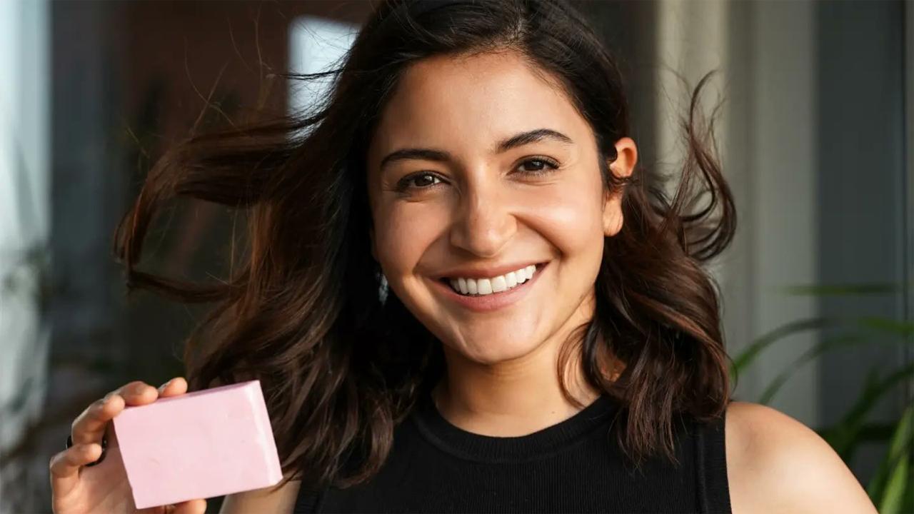 Ranveer Singh is starring in Yash Raj Films’ Jayeshbhai Jordaar. And the film has already left Anushka Sharma intrigued and she shared the reason behind her intrigue on social media. She wrote- 