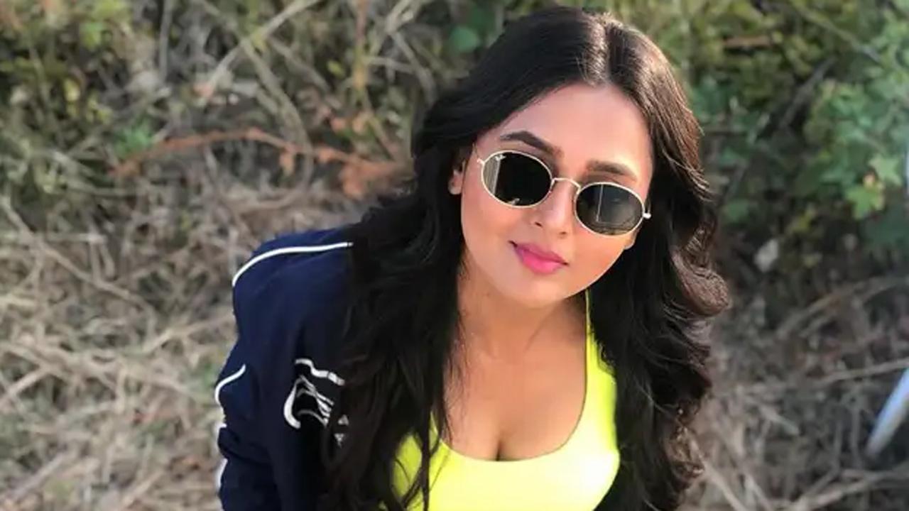 Ranbir-Alia wedding: Tejasswi Prakash's terse message to paparazzi for bugging Neetu Kapoor