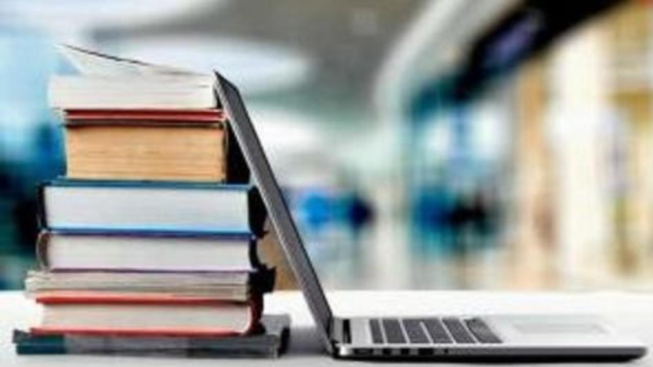 UGC notifies guidelines for pursuing two academic programmes simultaneously