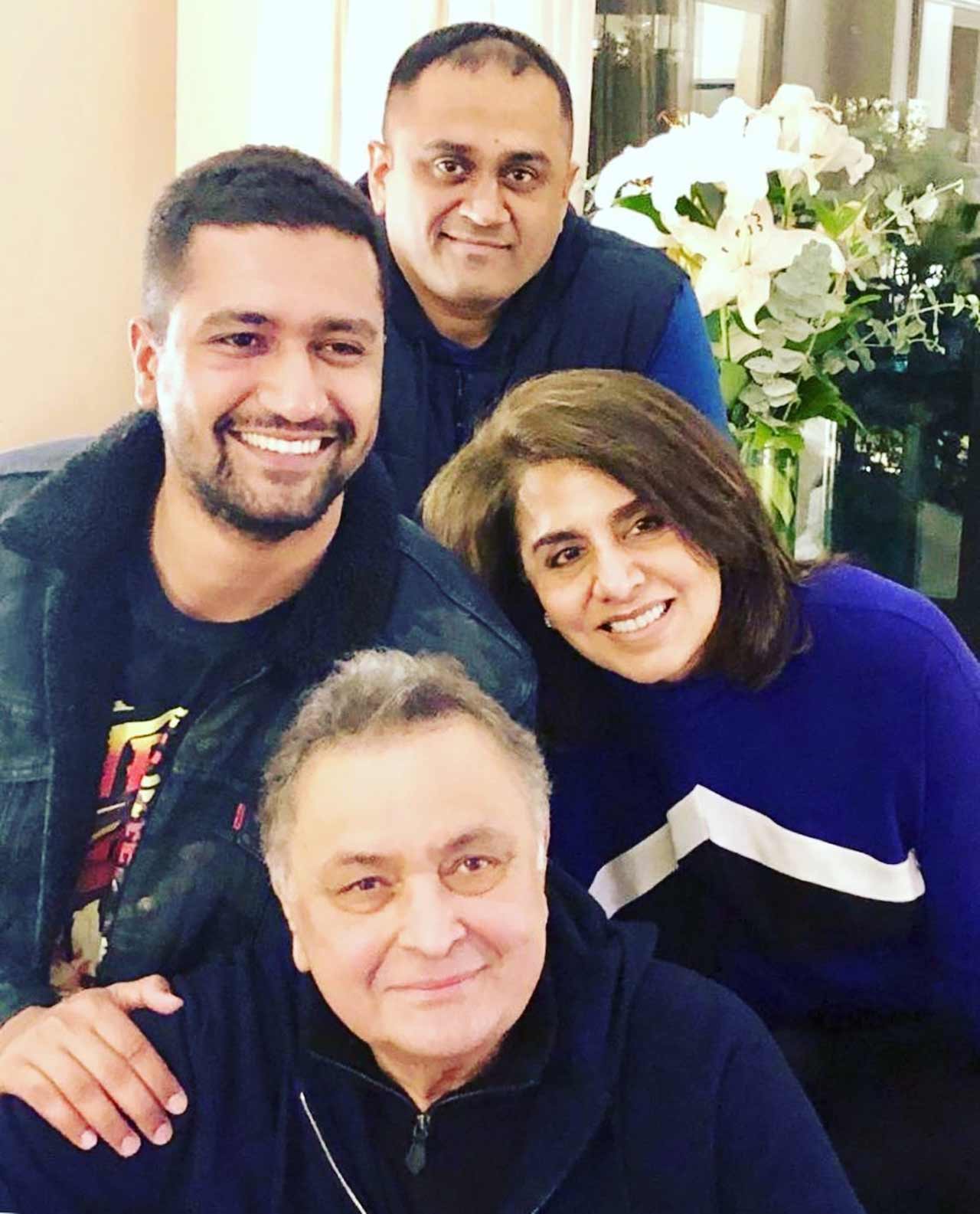 Rishi Kapoor, on the work front, was recently seen in 'Sharmaji Namkeen'. The actor, who has to undergo treatment in the middle of his shooting days, couldn't get back to the sets again. Paresh Rawal filled into the actor's shoes and shot the remaining scenes for the film.
Pictured: Vicky Kaushal, who was in New York to ring in his birthday, met up with Rishi and Neetu Kapoor.