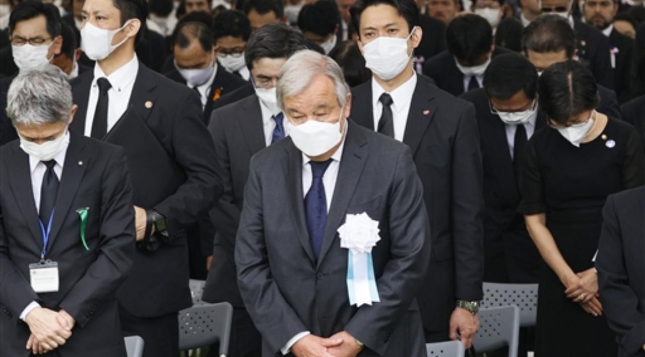 UN Secretary General Antonio Guterres, center, observes a minute of silence for the victims of the atomic bombing, at 8:15am, the time atomic bomb exploded over the city, during the ceremony marking the 77th anniversary of the atomic bombing at the Hiroshima Peace Memorial Park, in Hiroshima. Pic/PTI