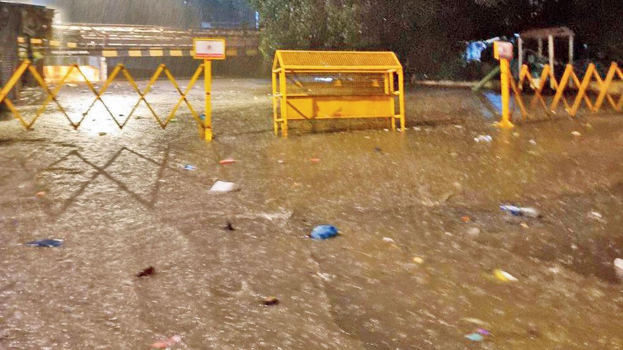 Waterlogging led to temporary closure of Andheri Subway