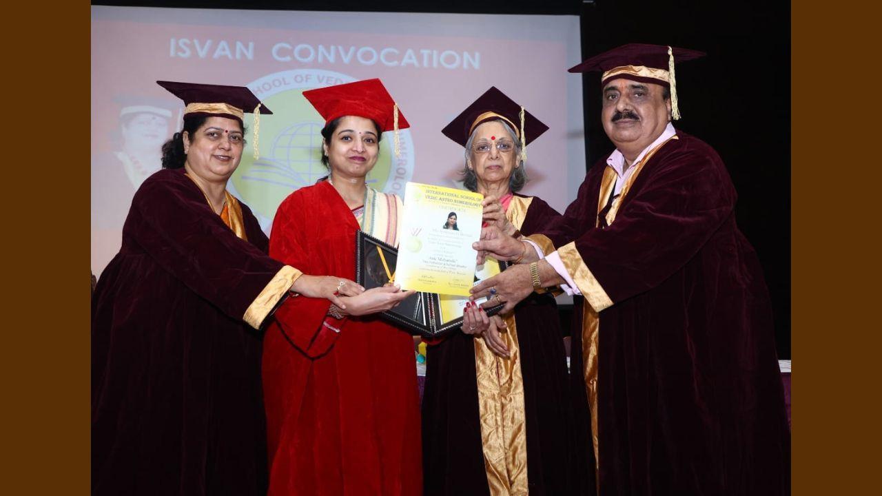 Astro-Numerologist Jyotsnaa G Bansal awarded “Ank Maharishi” Degree by Ank Guru Professor Ashok Bhatia