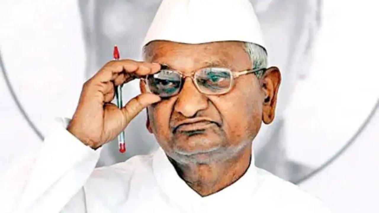 Maharashtra: Anna Hazare writes letter to Arvind Kejriwal, slams Delhi govt's new excise policy