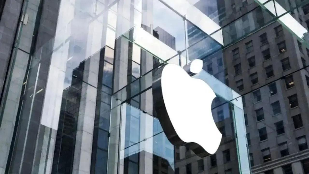 Apple not going to redesign its standard Watch Series 8: Report