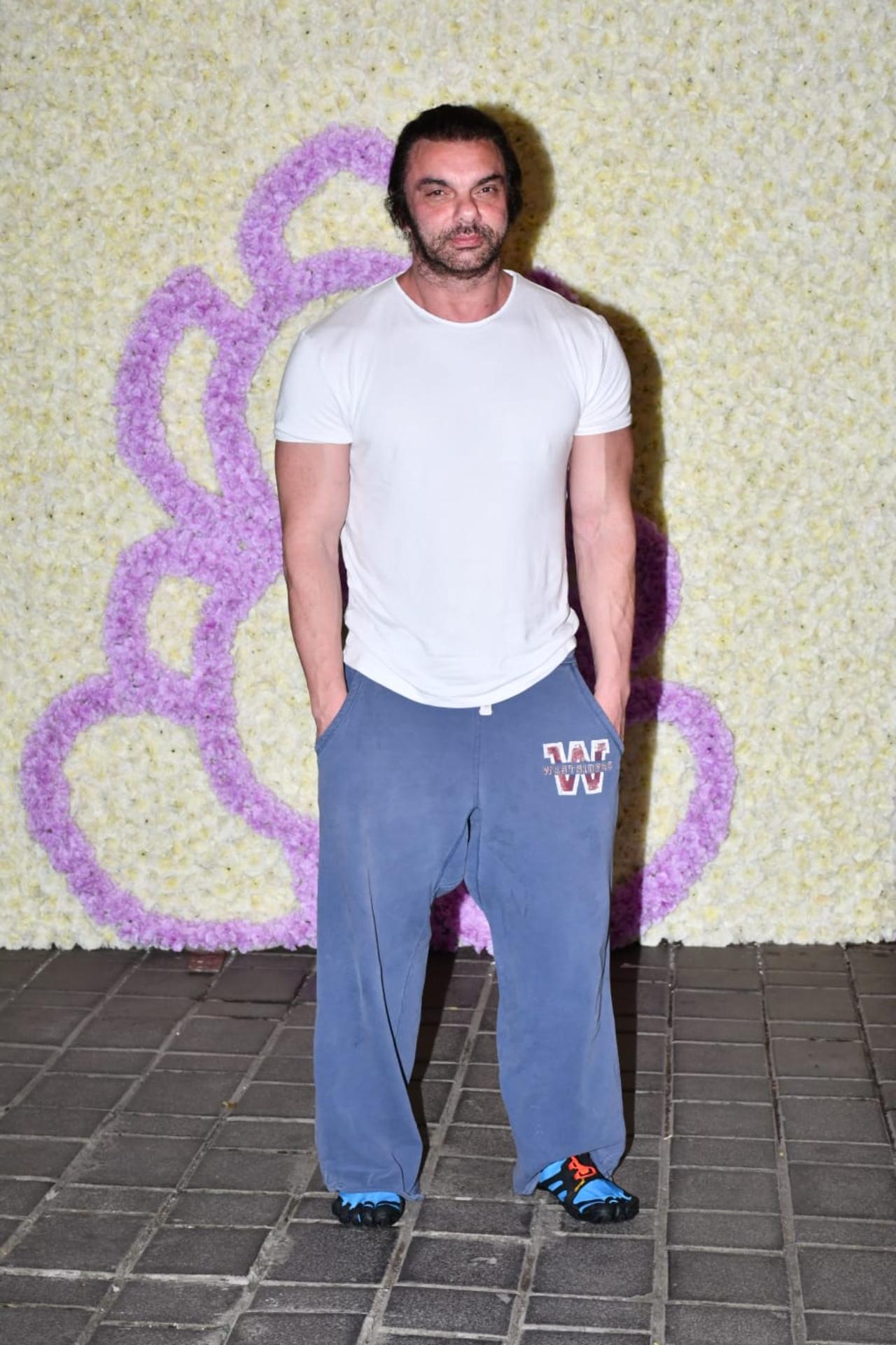 Sohail Khan took casual to the next level as he was spotted outside Arpita's house in a blue track pant and white T-shirt