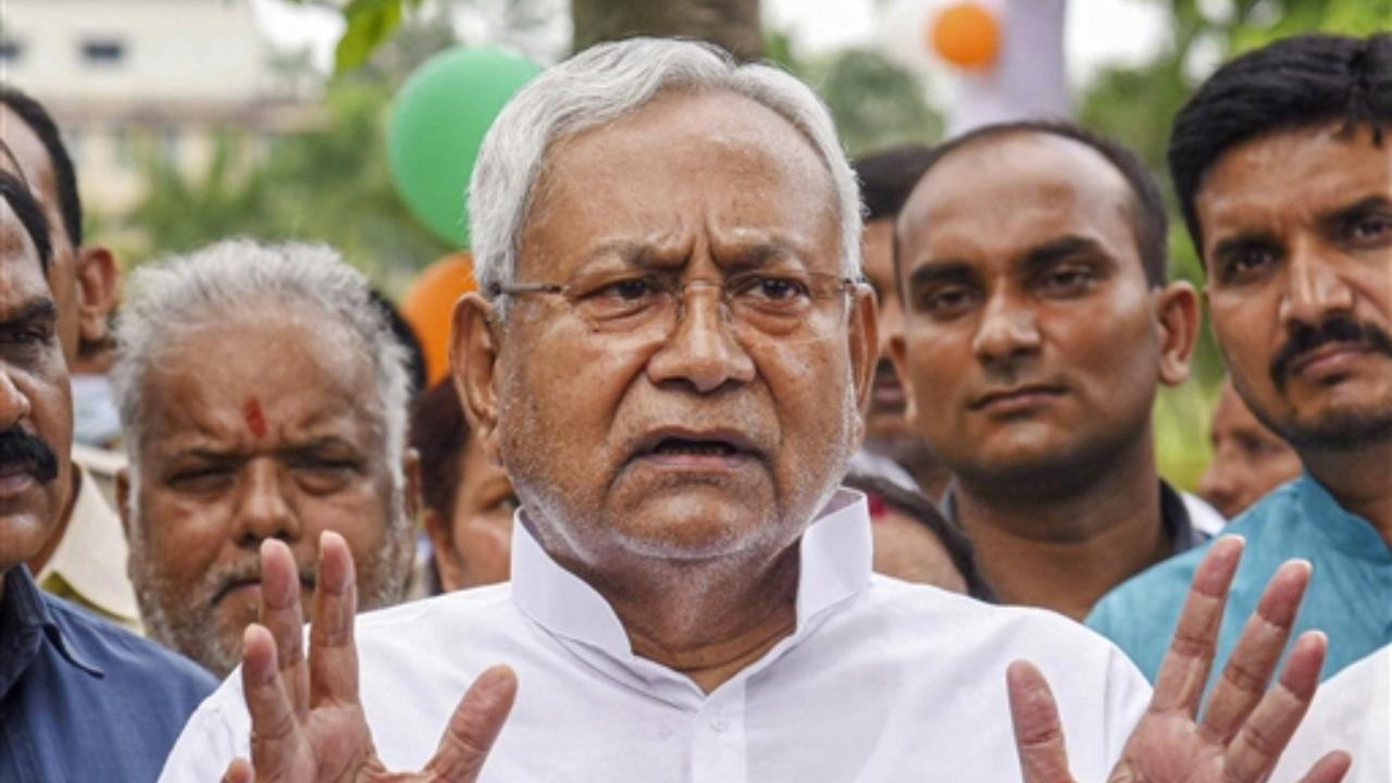 Nitish defends 'Z-plus' security for Tejashwi, backs 10-lakh jobs promise