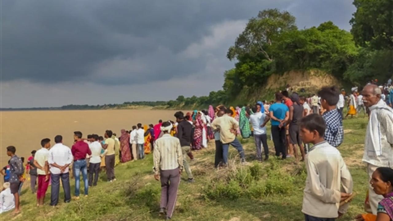 Uttar Pradesh: Four drown, several missing after boat capsizes in Yamuna