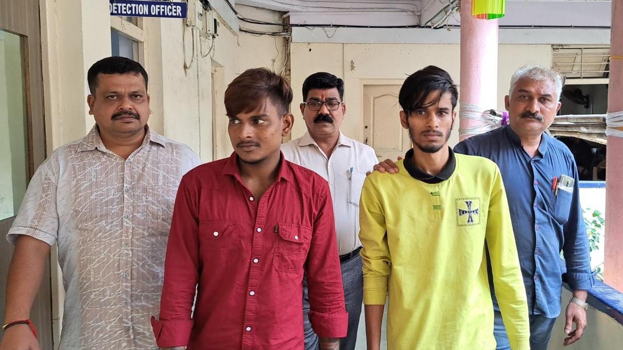The duo committed a burglary in the house of 65-year-old Borivli-based businessman Pradeep Mehta(65) last week. Pic/Mumbai Police