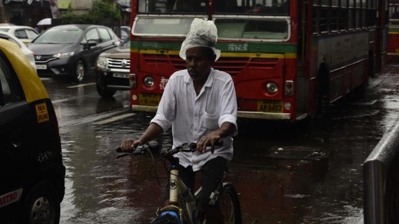 IMD warns of heavy rainfall in Mumbai, Thane on Monday; issues orange alert