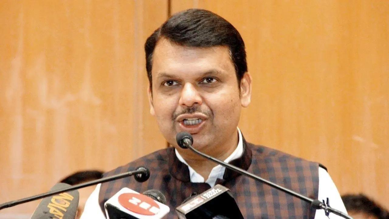 BJP leaders meet at Fadnavis's Mumbai residence on eve of Maharashtra cabinet expansion