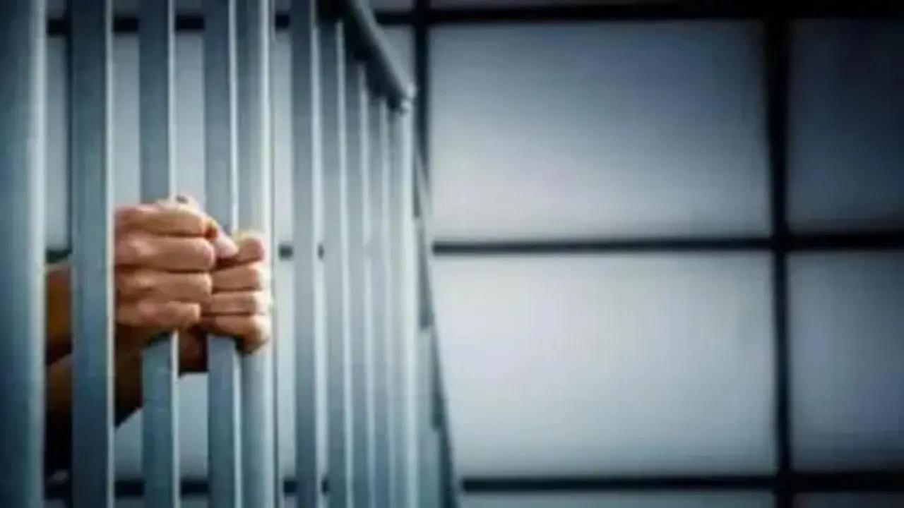 Uttar Pradesh: Man sentenced to life imprisonment for killing wife over dowry