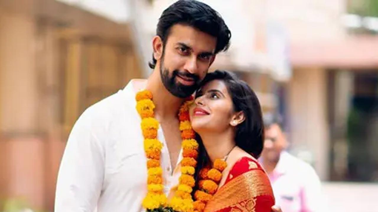 Charu Asopa and Rajeev Sen are back together? Her latest post has a new story