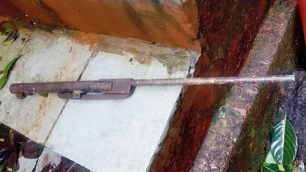 The rifle the thieves left behind