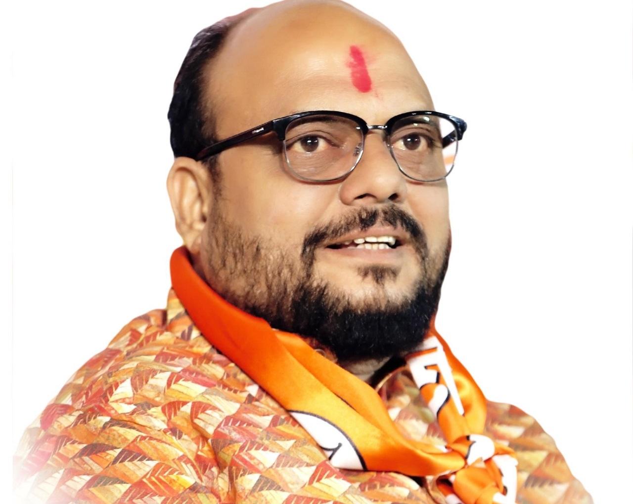 The Sena’s most sought after campaigner shifted to Shinde after he failed to convince Thackeray. Comes from Jalgaon Rural Assembly constituency. He was a minister of state in the Fadnavis government and later promoted by Thackeray in the MVA formation. He has contributed significantly to Sena’s growth in Khandesh. Pic/Facebook