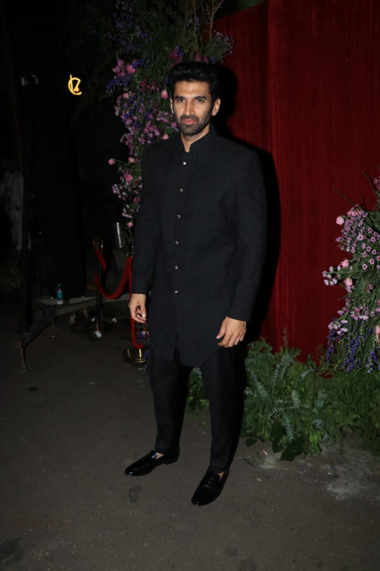 Aditya Roy Kapur looked handsome as ever in an all-black traditional avatar