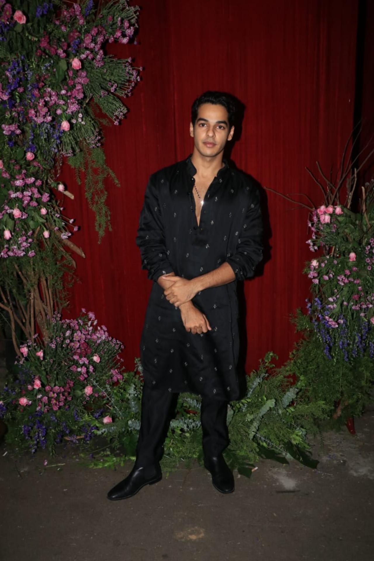Ishaan Khatter makes a solo entry looking suave in a black kurta