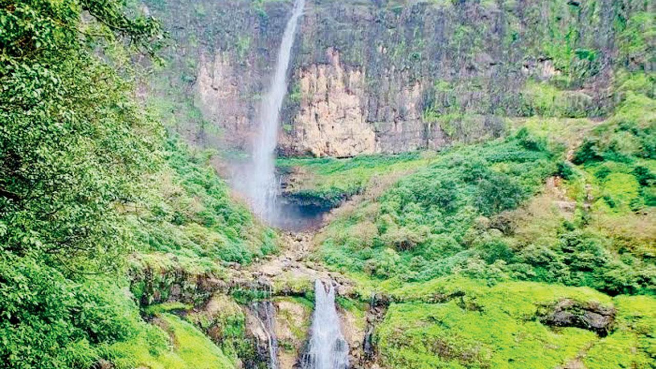 Go Chasing Waterfalls At These Locations In Maharashtra This Monsoon