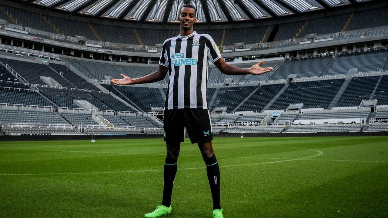 Football Transfer News: Newcastle United announce the signing of Swedish starlet Alexander Isak