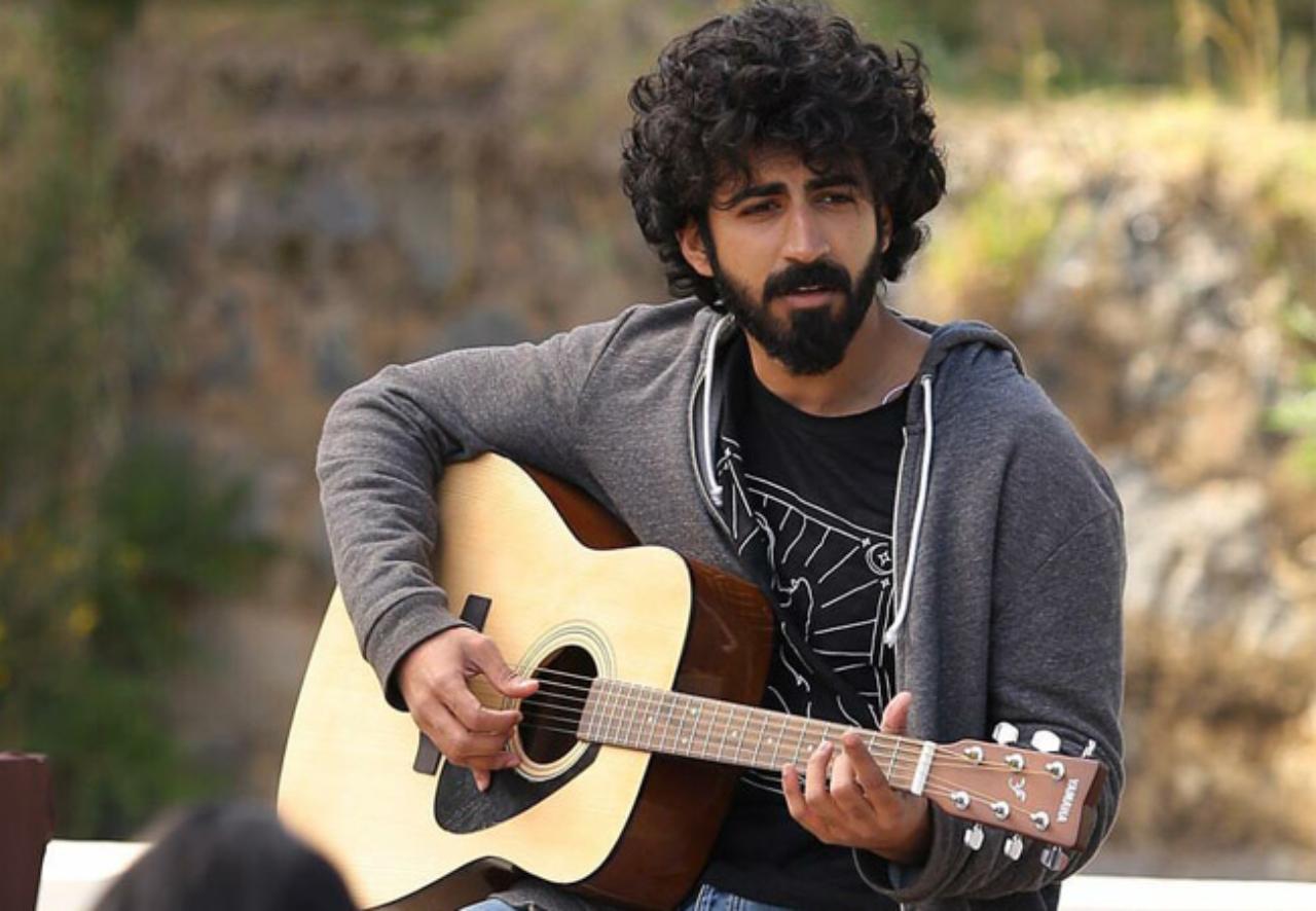 Koode
Roshan essayed the role of Krish, a college student, and aspiring musician. The film directed by Anjali Menon also stars Prithviraj, Parvathy, and Nazriya Fahadh. Roshan's character also plays Nazriya's love interest in the film. 'Koode' will definitely take you through an emotional roller coaster