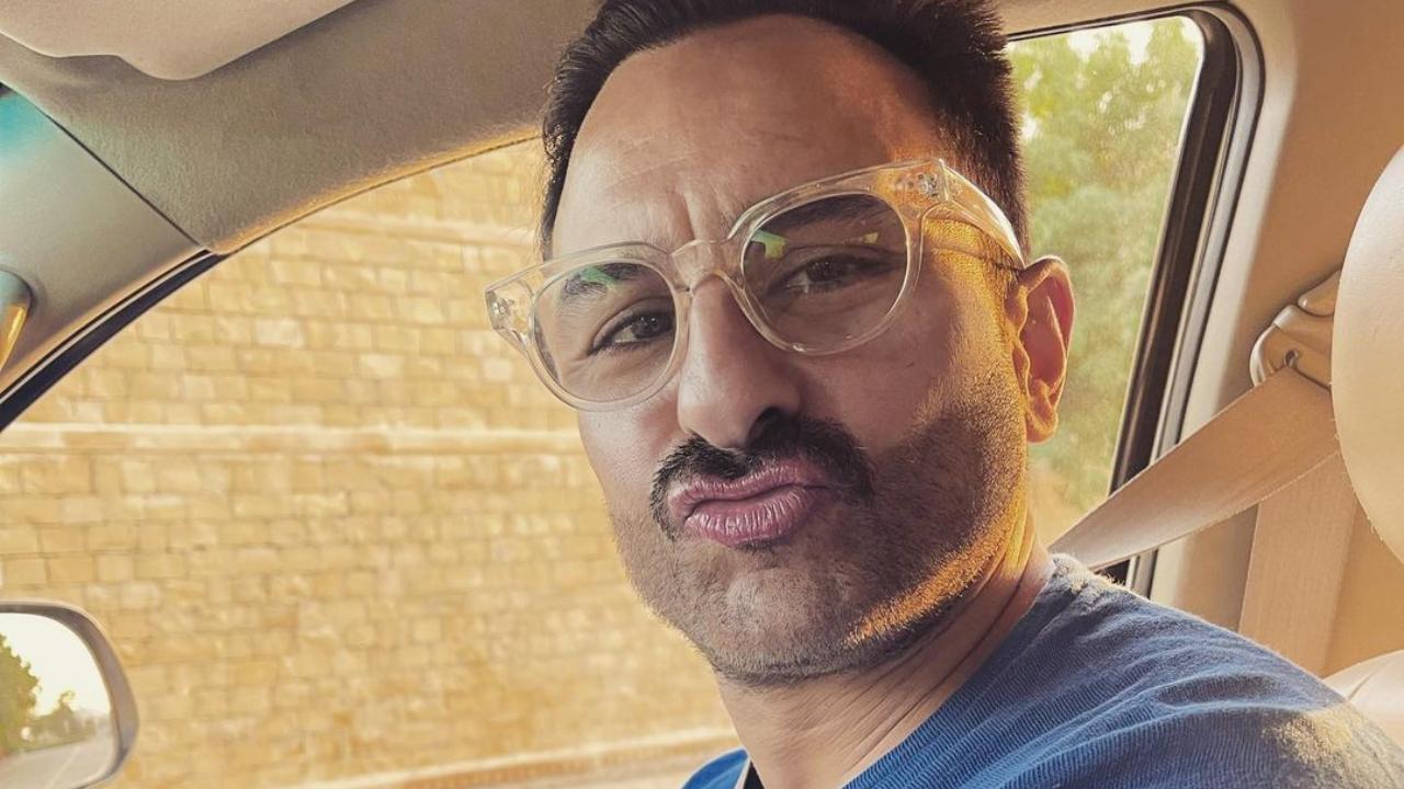 Kareena Kapoor Khan has a quirky birthday wish for Saif Ali Khan; shares a picture of him pouting
