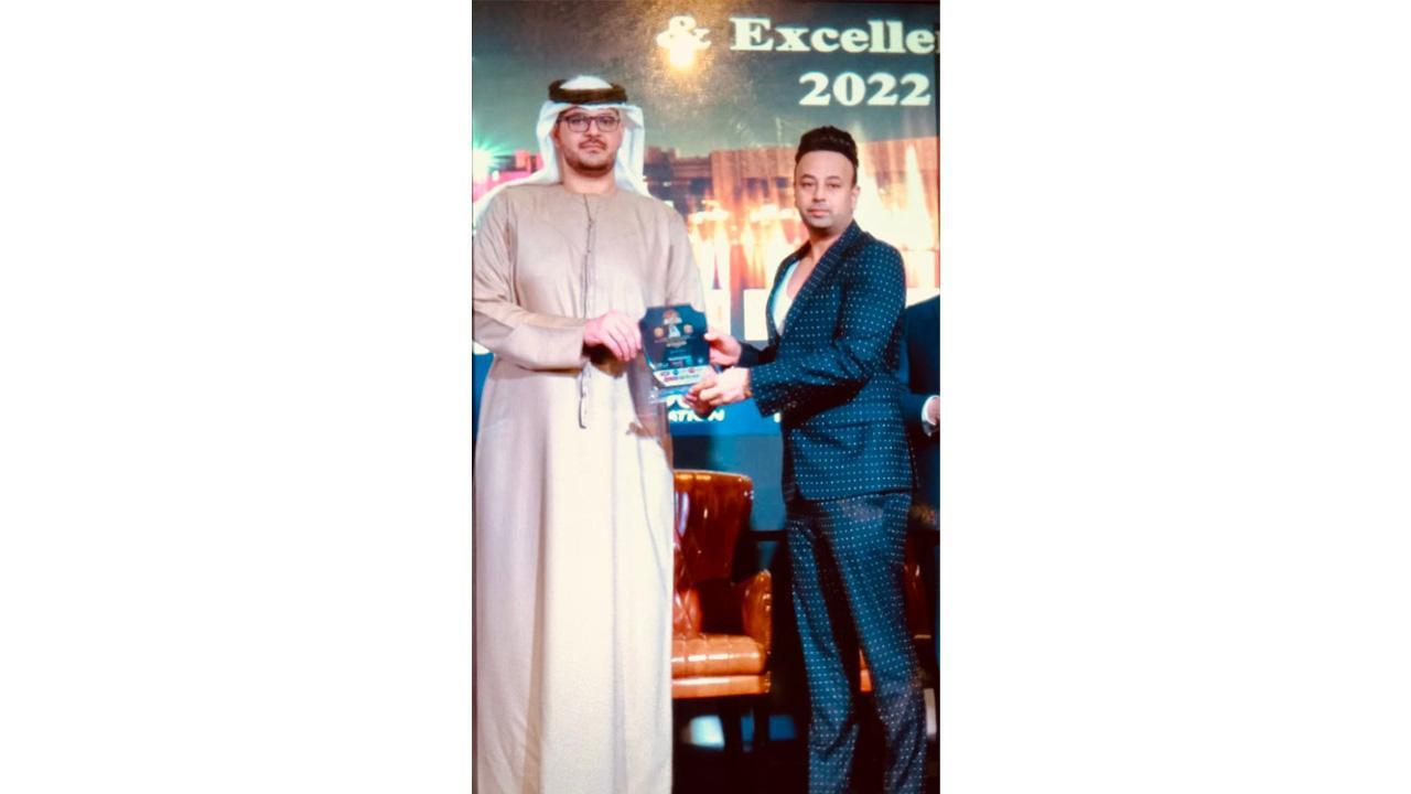 Satish Sanpal felicitated with Rise of Industry Emirates Business Awards