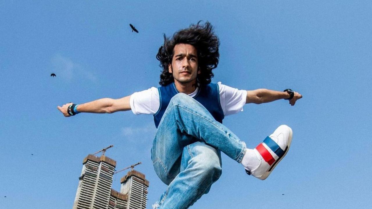 Watch: Ahead of Independence Day, Shantanu Maheshwari applauds India's performance in Commonwealth Games with a special performance