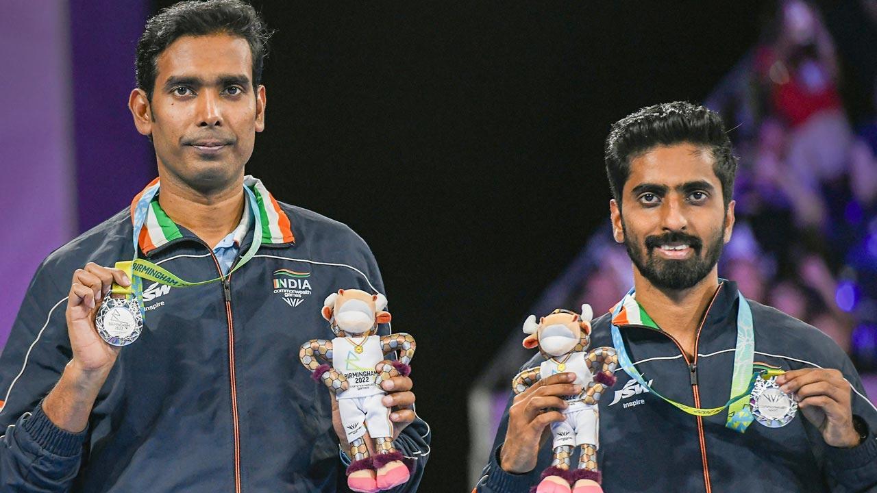 Sharath-Sathiyan go down to England, settle for silver