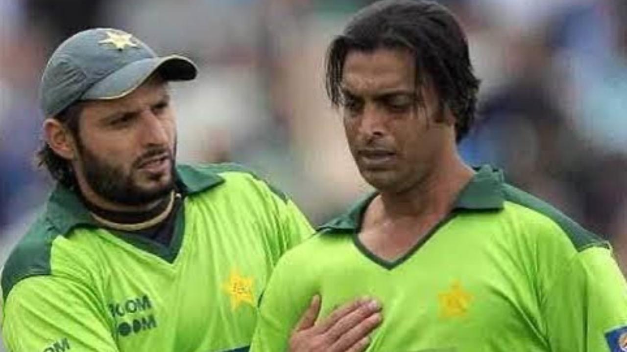 Shoaib had several run-ins with the PCB and other authorities due to a multitude of reasons ranging from indiscipline and ball tampering to doping and abusing. Picture Courtesy/ Official Instagram account of Shoaib Akhtar