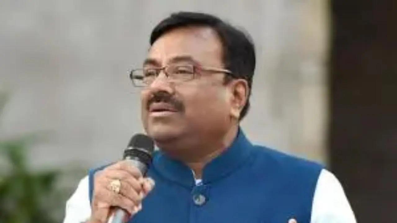 Not mandatory for govt officials to say 'Vande Mataram' on phone calls: Maharashtra minister Sudhir Mungantiwar