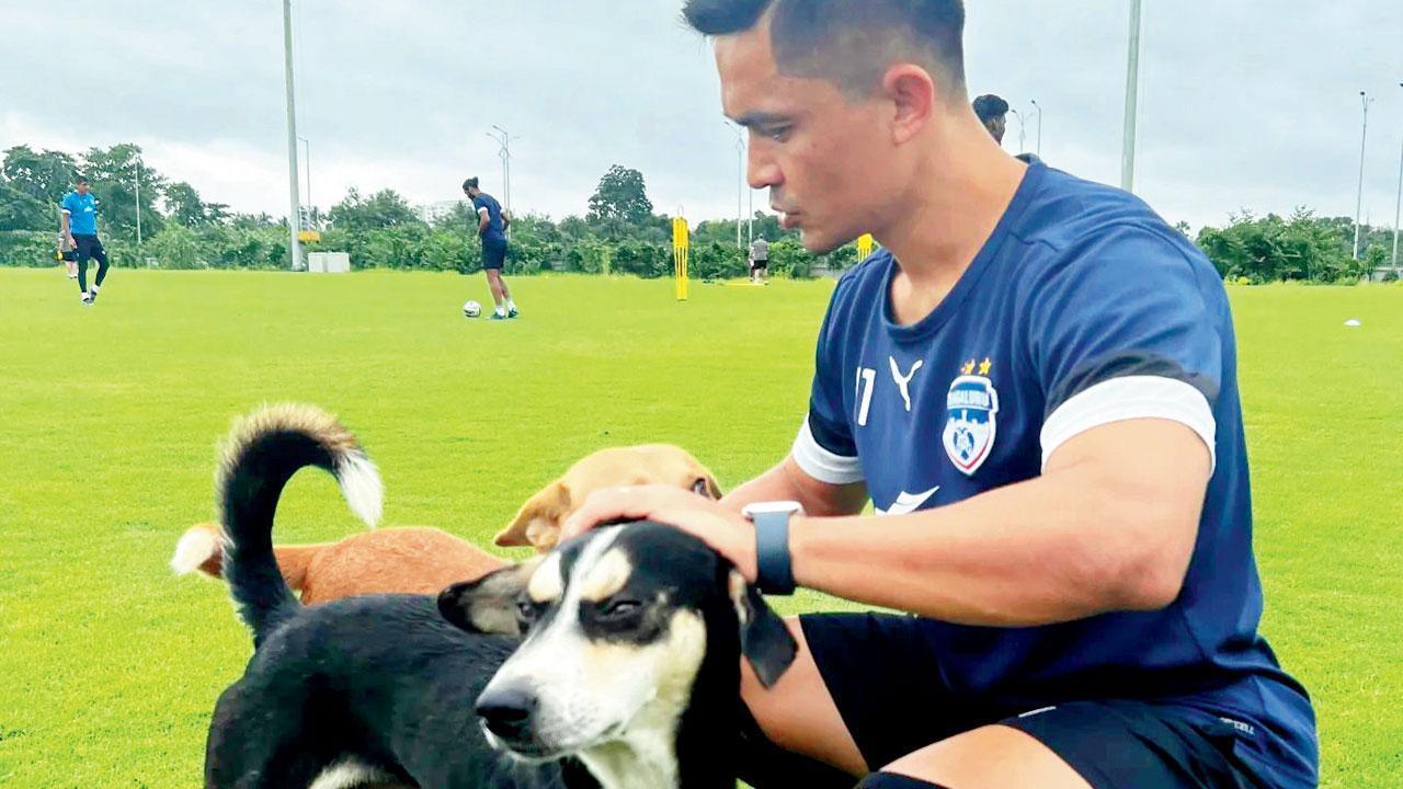 Bow wow, Sunil Chhetri