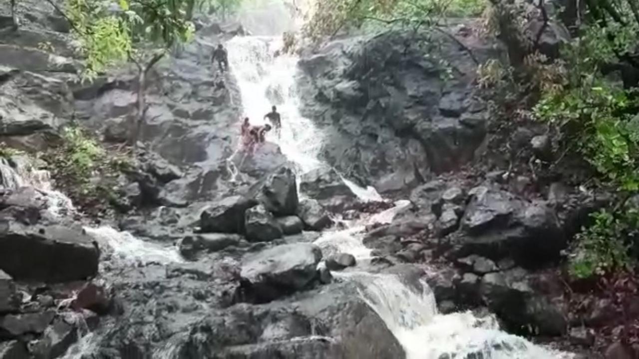 Mumbai: Teen drowns in Chinchoti waterfall in Vasai